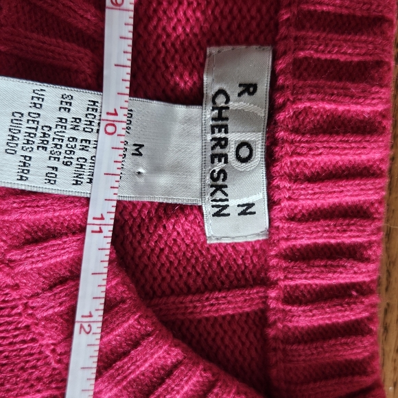 Sweater - Picture 8 of 8